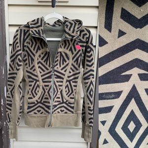 LuLuLemon Scuba Hoodie Aztec print